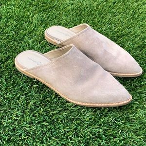 Treasure and bond Mules